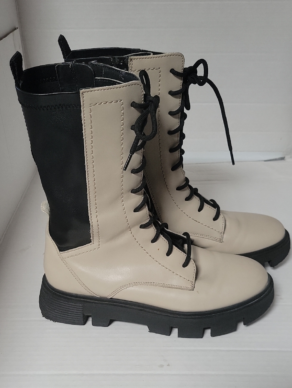 Women’s Lace-Up Two-Tone Combat Boots - Beige and Black